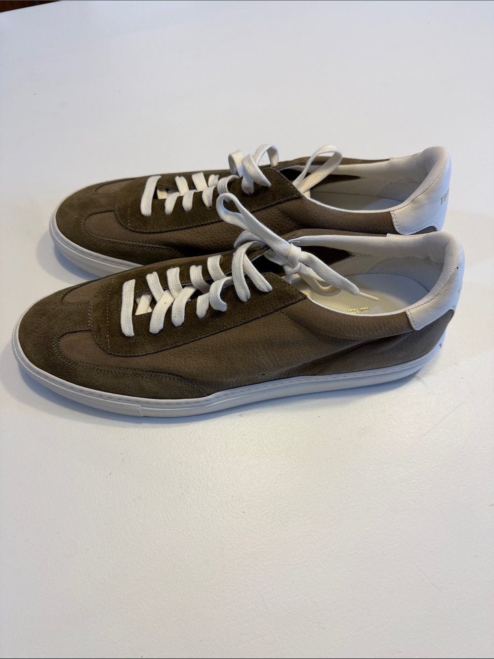 Todd Snyder Men's Olive Low Profile Suede Casual Sneakers Sz 13. Bag2